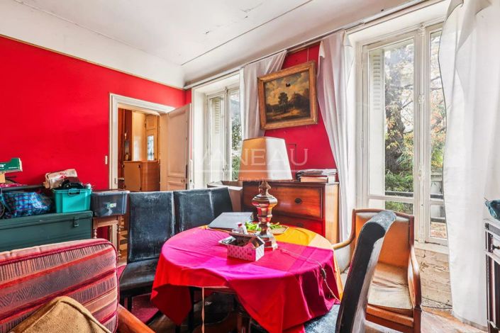 Image No.7-7 Bed House for sale