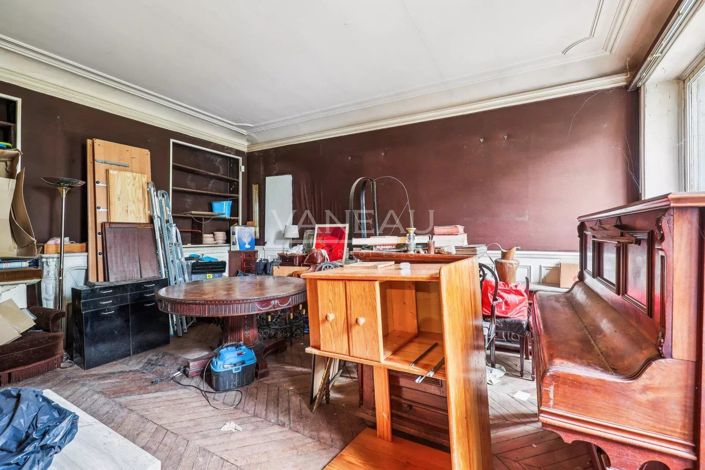 Image No.9-7 Bed House for sale