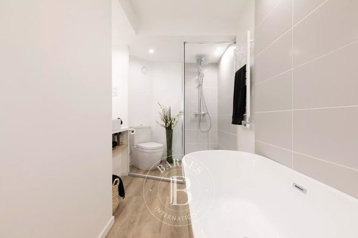 Image No.6-3 Bed Apartment for sale