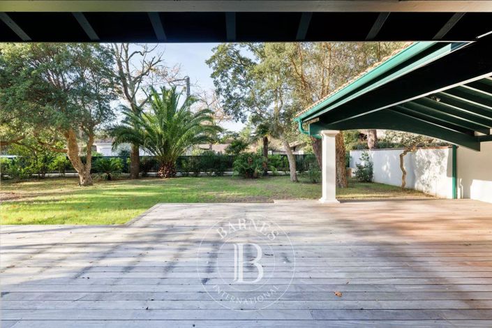 Image No.10-5 Bed House for sale