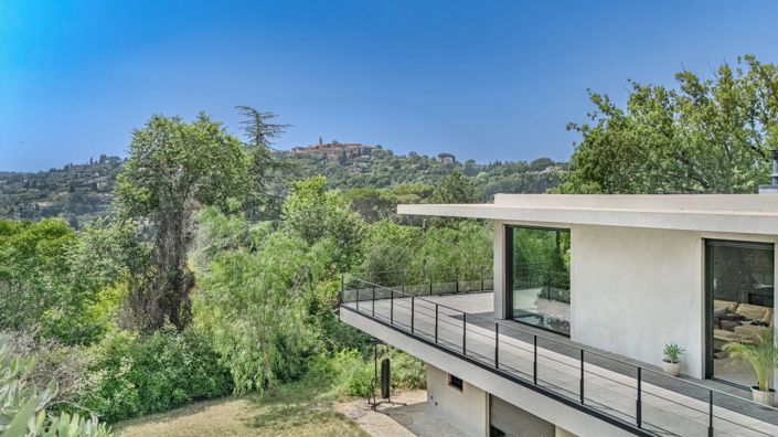 Image No.7-5 Bed House for sale