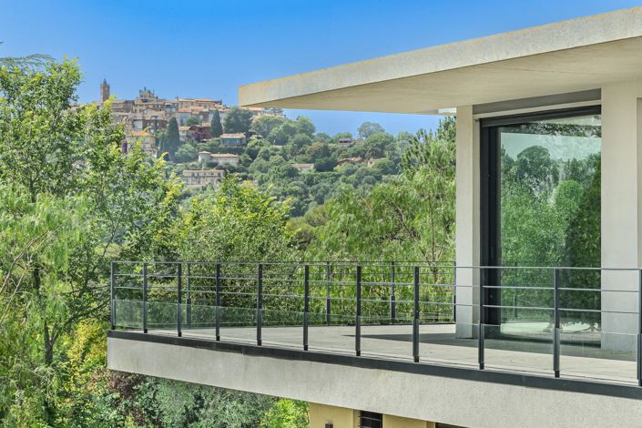 Image No.9-5 Bed House for sale