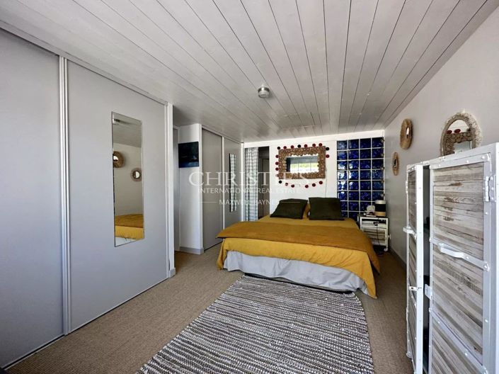 Image No.15-5 Bed House for sale