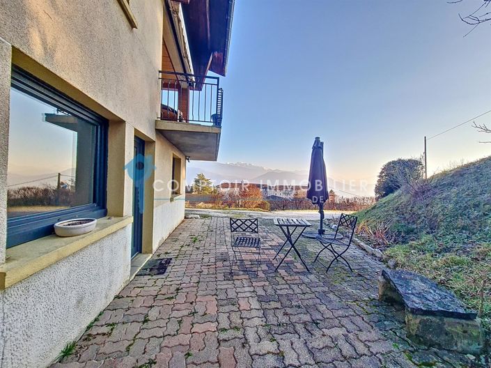 Image No.10-6 Bed House for sale