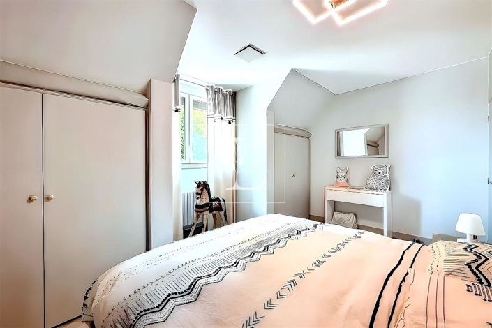 Image No.14-4 Bed House for sale