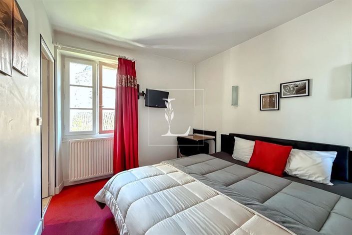 Image No.8-House for sale