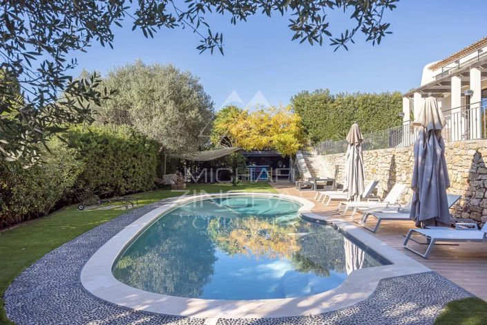 Image No.9-6 Bed House for sale