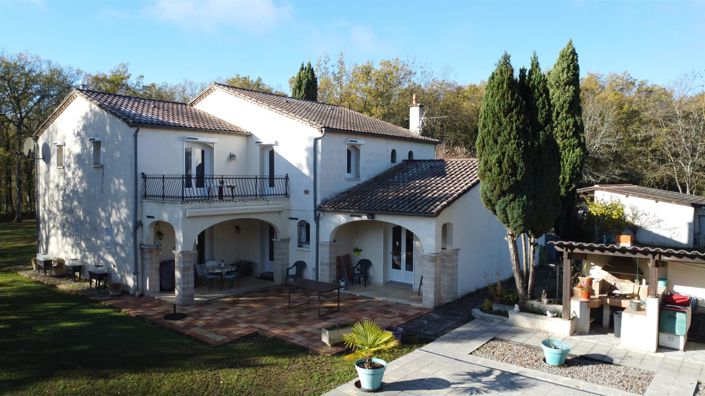 Image No.1-4 Bed House for sale