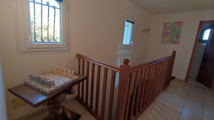 Image No.22-4 Bed House for sale