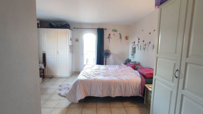 Image No.23-4 Bed House for sale