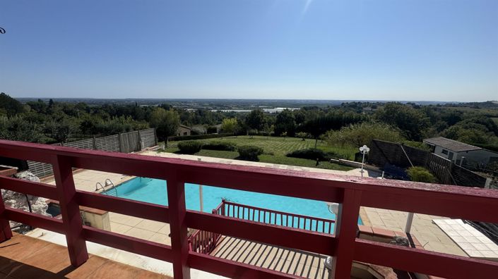 Image No.10-6 Bed House for sale