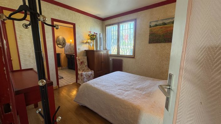 Image No.15-6 Bed House for sale