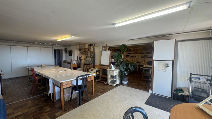 Image No.22-6 Bed House for sale