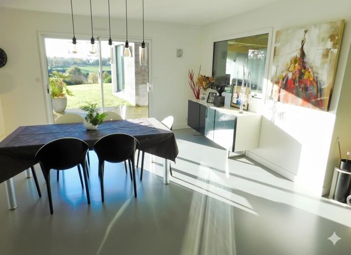 Image No.10-5 Bed House for sale