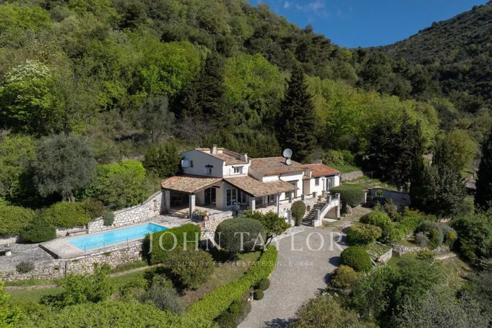 Image No.19-4 Bed House for sale