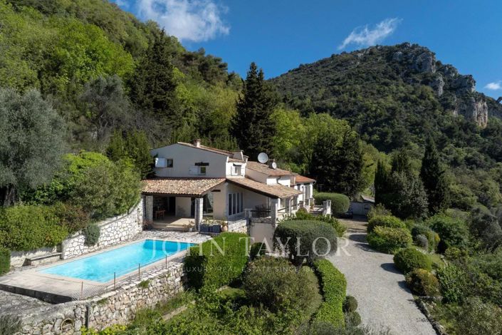 Image No.20-4 Bed House for sale