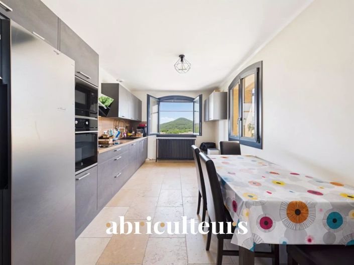 Image No.7-3 Bed Property for sale