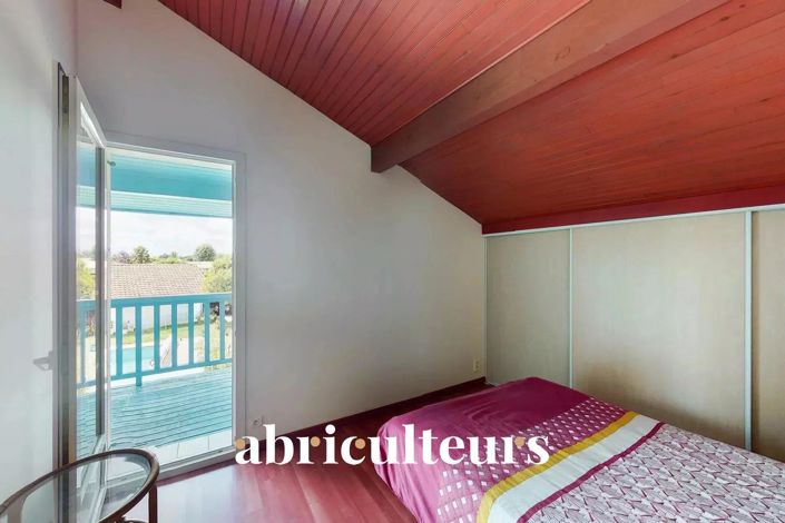 Image No.13-4 Bed House for sale