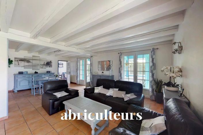 Image No.5-4 Bed House for sale