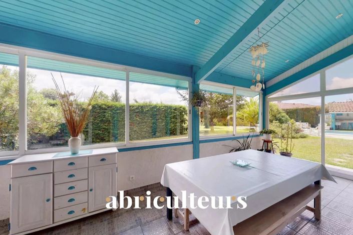 Image No.8-4 Bed House for sale