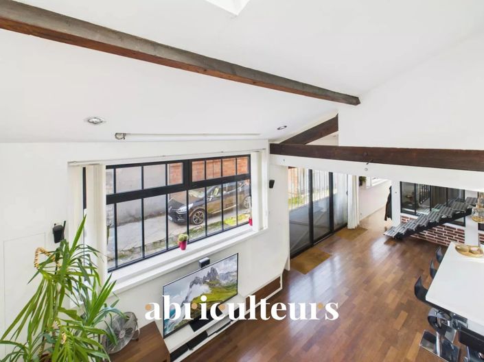 Image No.10-3 Bed House for sale