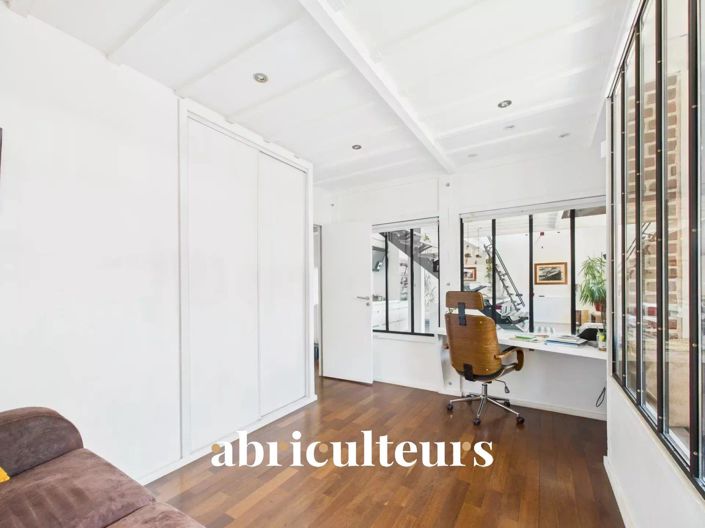 Image No.15-3 Bed House for sale