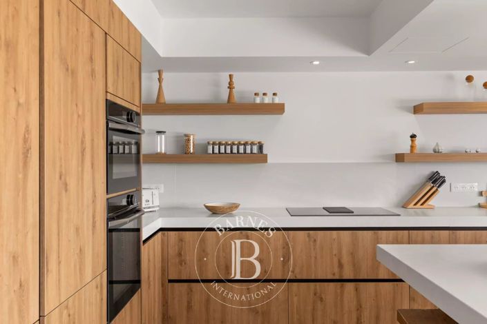 Image No.7-4 Bed House for sale