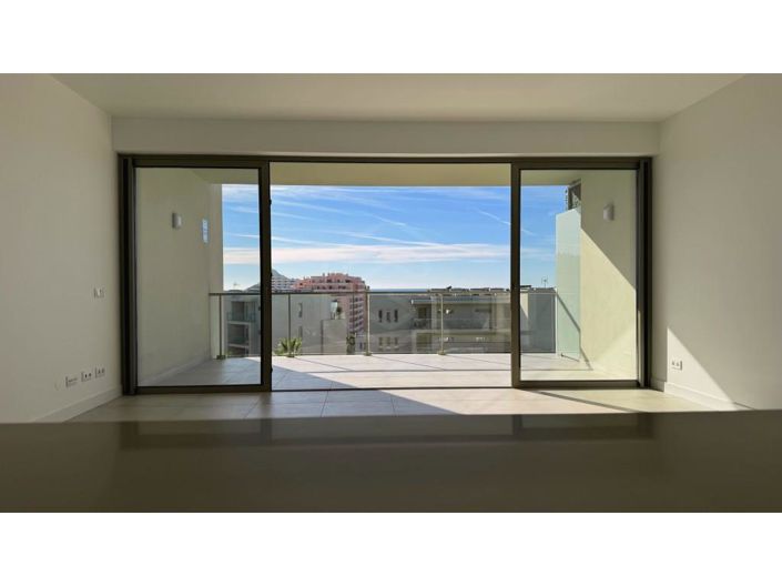 Image No.13-2 Bed Property for sale