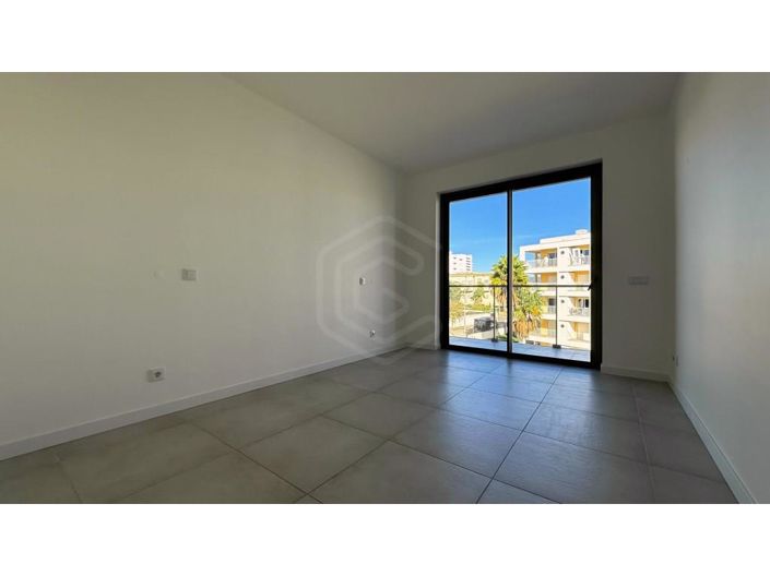 Image No.16-2 Bed Property for sale