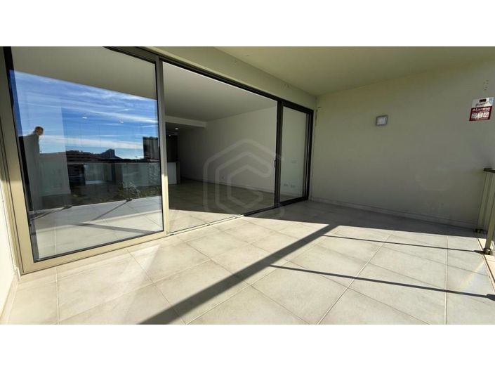 Image No.17-2 Bed Property for sale