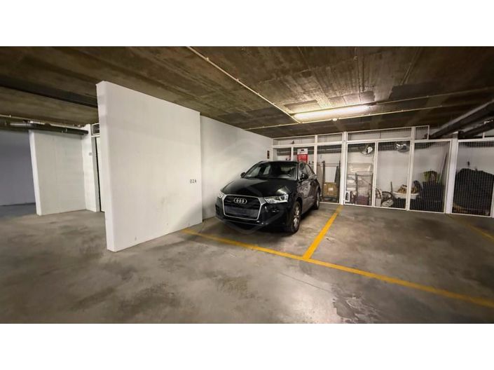 Image No.28-2 Bed Property for sale