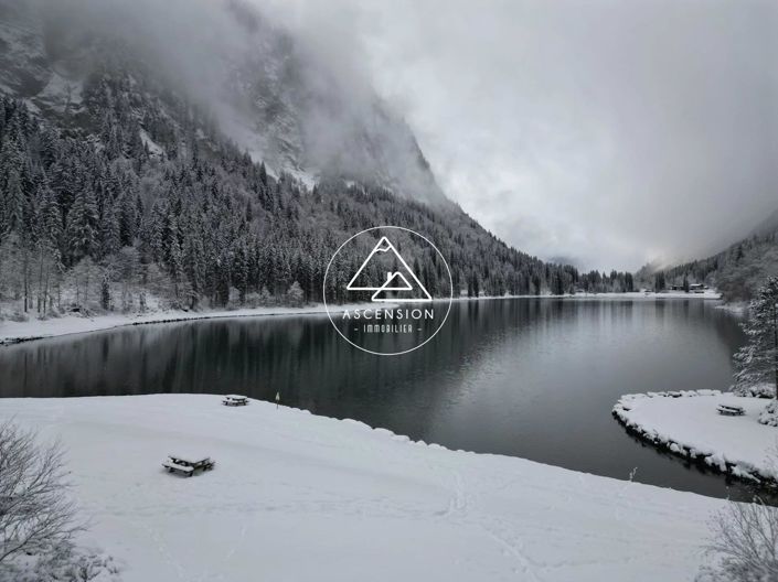 Image No.5-2 Bed Property for sale