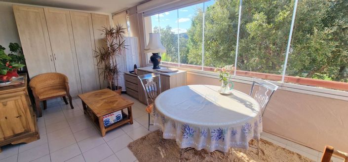 Image No.2-1 Bed Property for sale