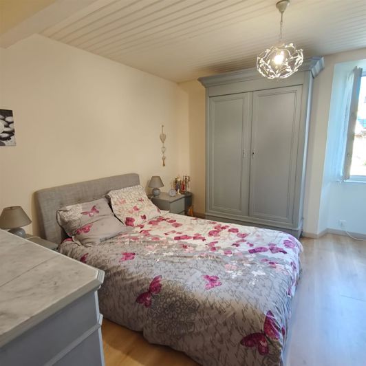 Image No.12-3 Bed House for sale