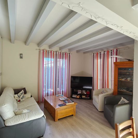 Image No.6-3 Bed House for sale