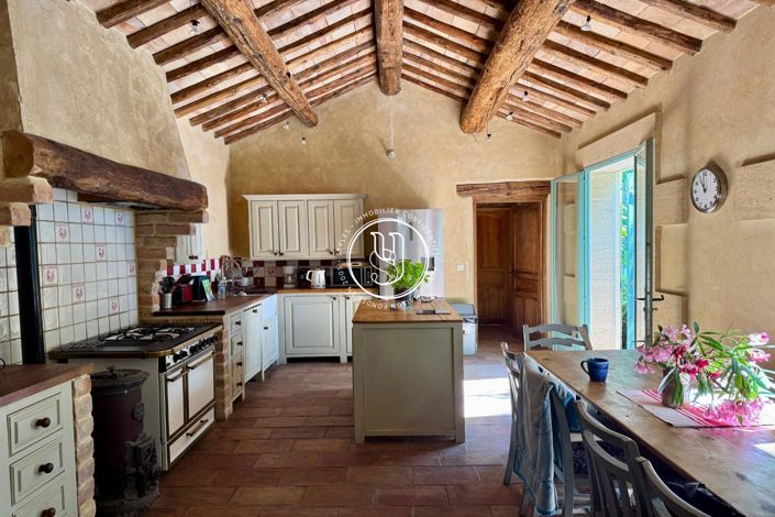 Image No.6-4 Bed House for sale