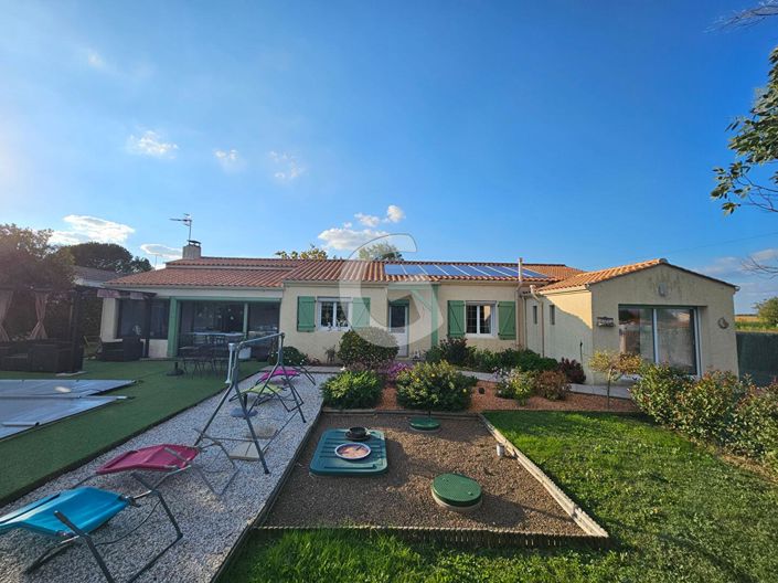 Image No.13-3 Bed House for sale