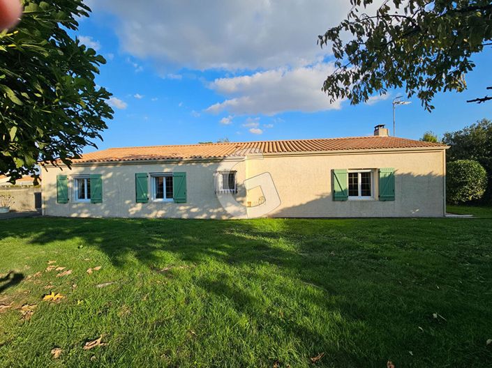 Image No.14-3 Bed House for sale