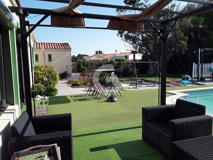 Image No.3-3 Bed House for sale