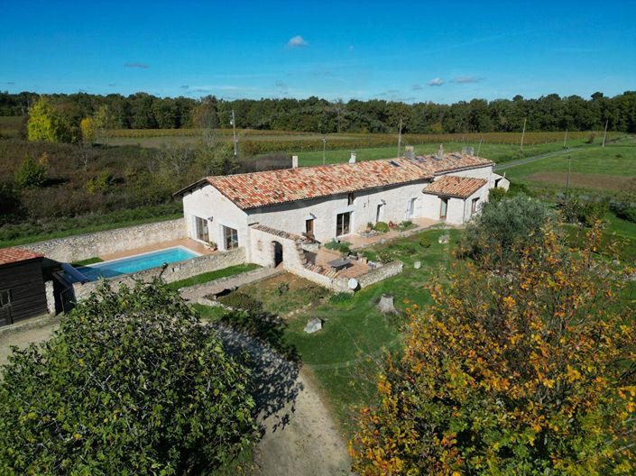 Image No.1-8 Bed House for sale