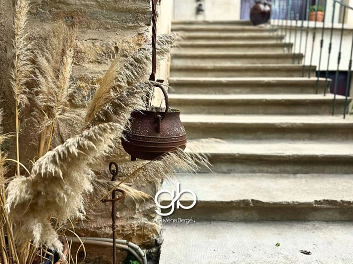 Image No.6-5 Bed House for sale