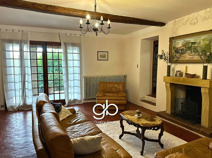 Image No.9-5 Bed House for sale