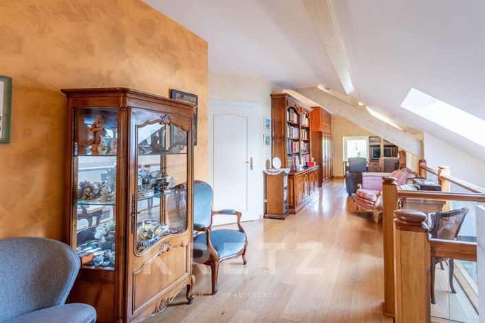 Image No.11-5 Bed House for sale