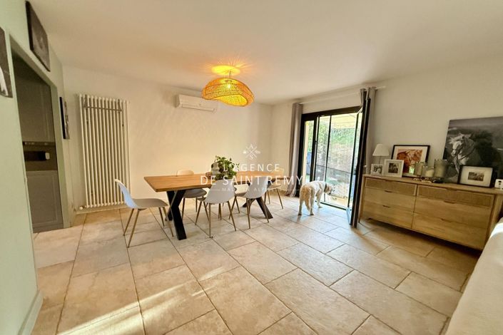 Image No.10-3 Bed House for sale