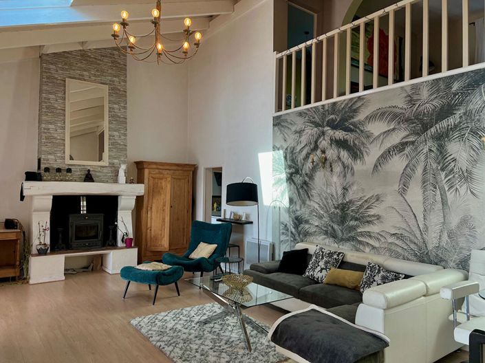 Image No.4-6 Bed House for sale