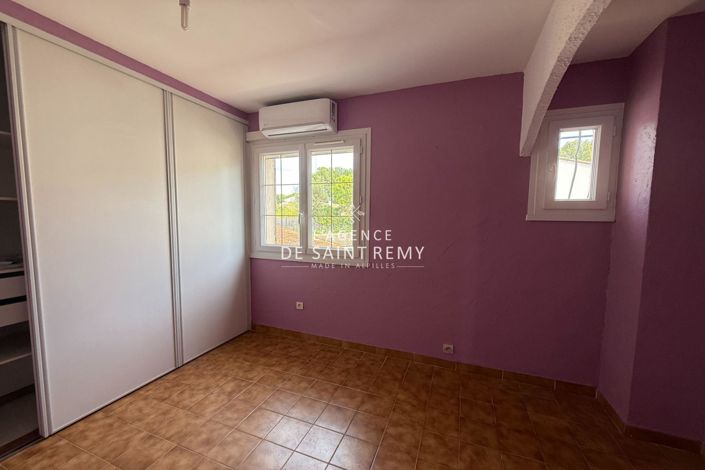 Image No.12-4 Bed House for sale