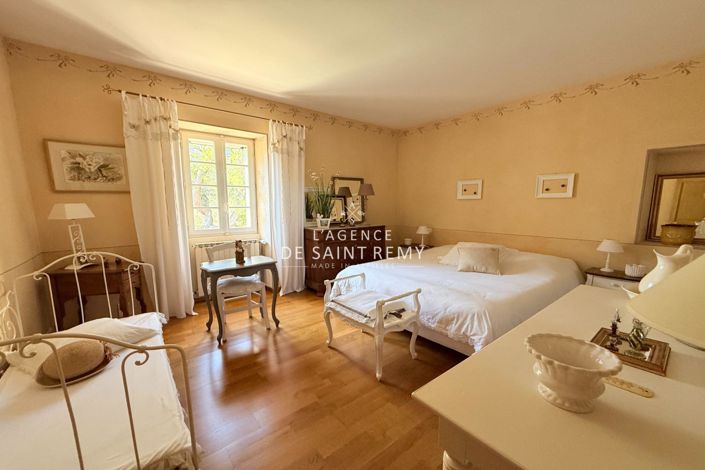 Image No.8-Maison de 5 chambres à vendre à Saint-Étienne-du-Grès