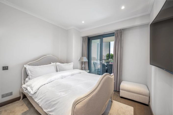 Image No.17-2 Bed Property for sale