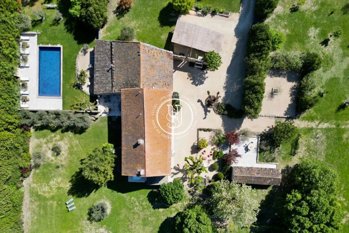 Image No.2-10 Bed House for sale