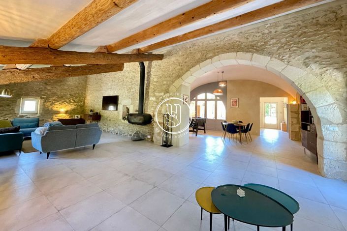 Image No.4-10 Bed House for sale